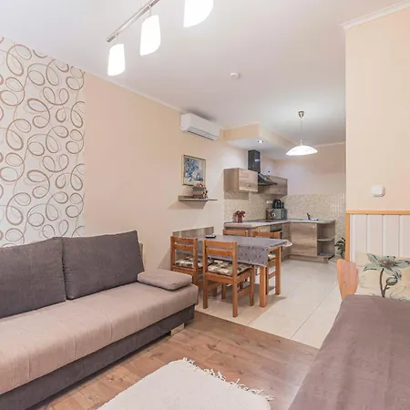 Besenyei Apartament Sárvár