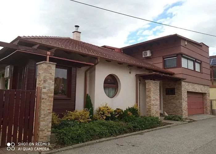 Apartamento Besenyei